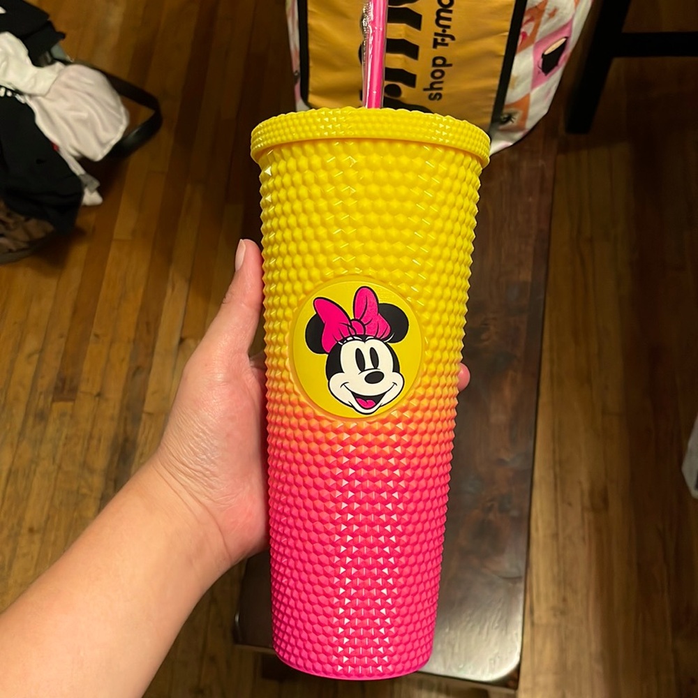 Minnie Mouse tumbler